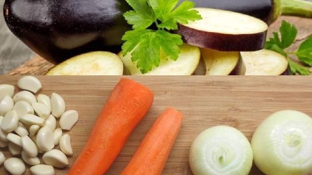 Салат "Полосатик" из баклажанов на зиму: ингредиенты, рецепт с фото, особенности приготовления