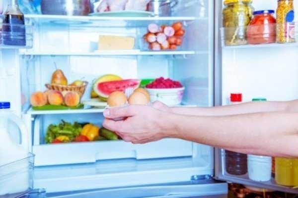 Холодильник со здоровой пищей