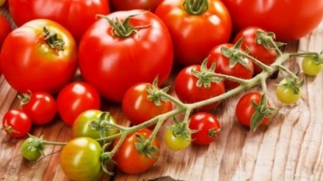 Как и зачем проводить опрыскивание томатов борной кислотой