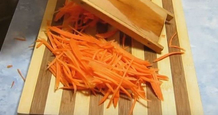 Для нарезки корейской моркови