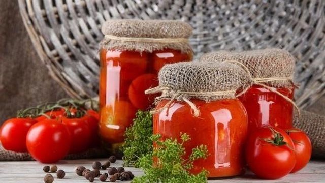 Как приготовить маринованные помидоры по болгарскому рецепту на зиму в банках